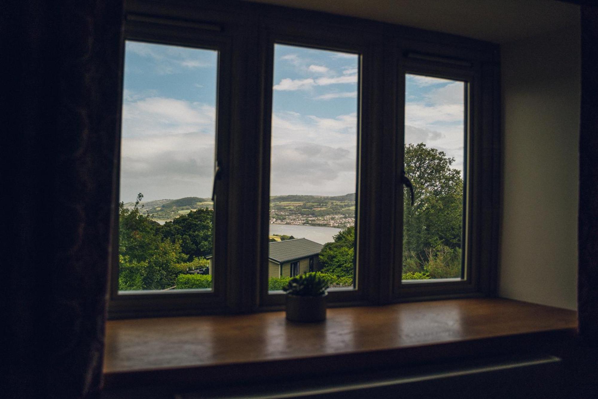 The Manor Boutique Hotel Restaurant And Bar Conwy Exteriör bild