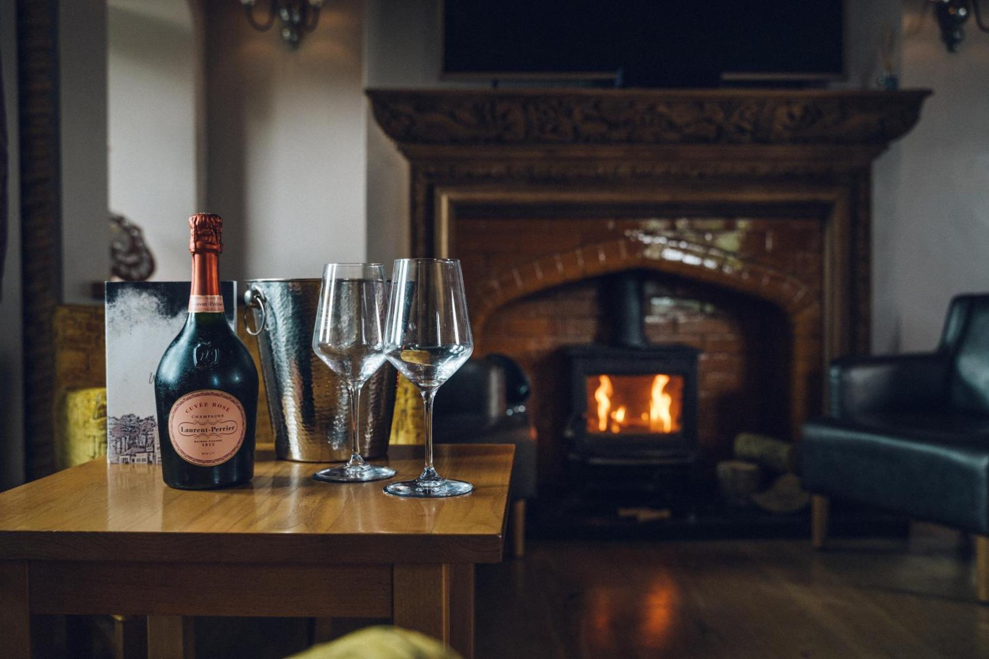 The Manor Boutique Hotel Restaurant And Bar Conwy Exteriör bild