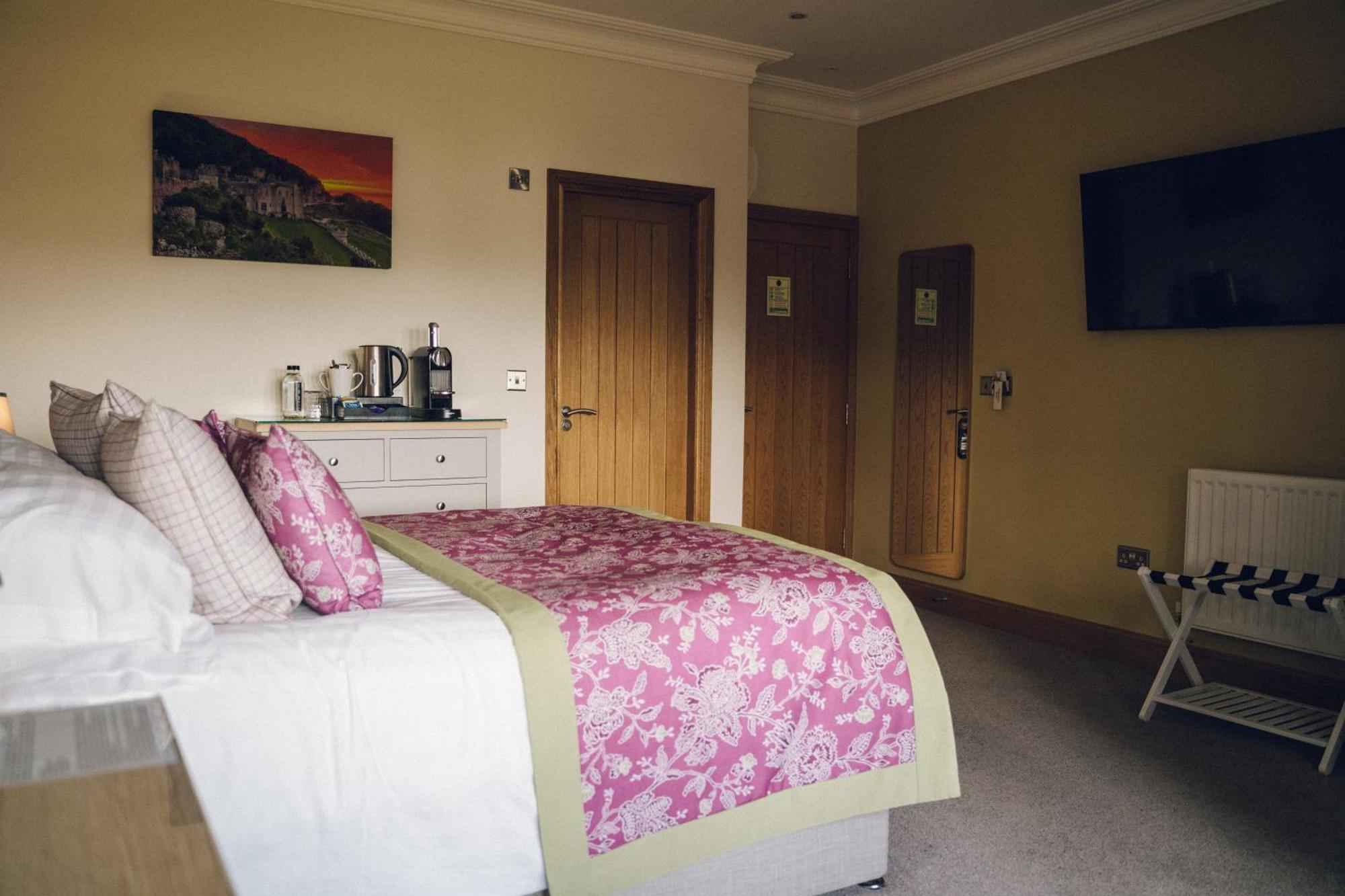 The Manor Boutique Hotel Restaurant And Bar Conwy Exteriör bild